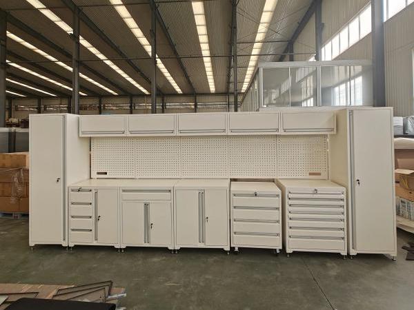 Uus modulaarse tööriistakabinet uuendab tööstuslikke ladustamislahendusi ja juhib uut tõhusa töö ajastut